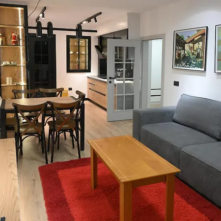 Mamma Mia * 地拉那