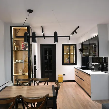 Mamma Mia * 地拉那